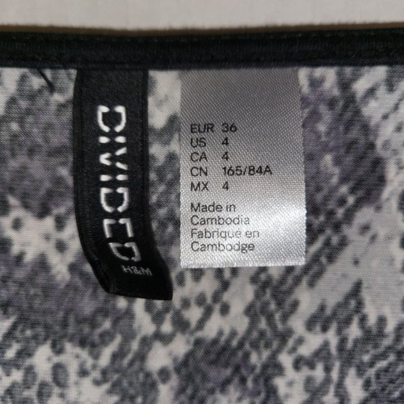 Women's Divided Short Fitted long sleeve Dress size 4 - Picture 5 of 6